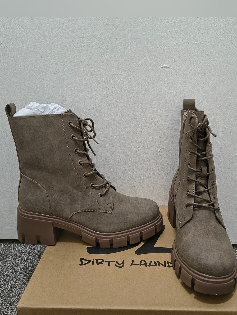 Dirty Laundry taupe brown lug sole combat boots size 7.5 new in box